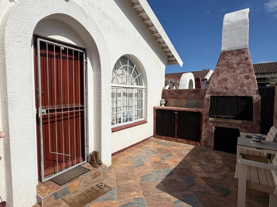 2 Bedroom Property for Sale in Aston Bay Eastern Cape